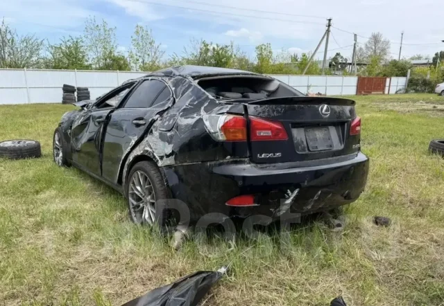 Lexus IS250 ����