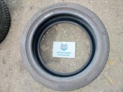 Bridgestone Blizzak LM-005