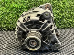 ��������� Audi A4 B8 2014 04L903017E ����