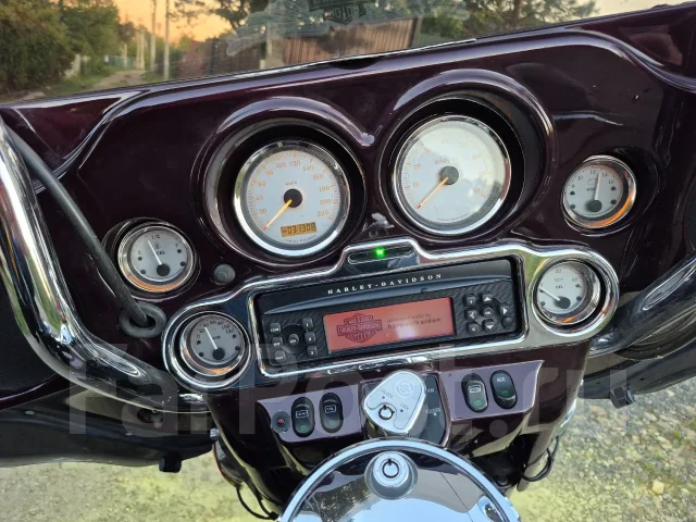 Harley-Davidson Street Glide. 1 584����. ��., ��������, ���������, ��� ������� ����