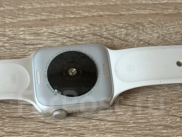 Apple Watch SE 2 ����