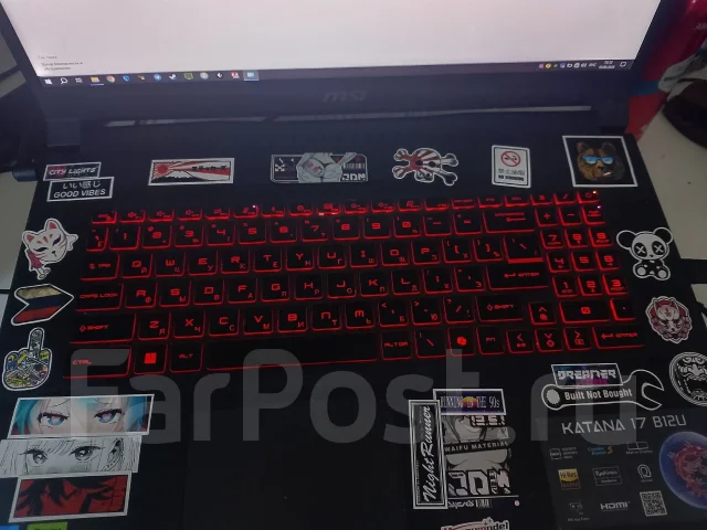MSI Katana. 17.3", 2����, ��� 16 ��, ���� 512���, WiFi: 1, Bluetooth: 1 ����