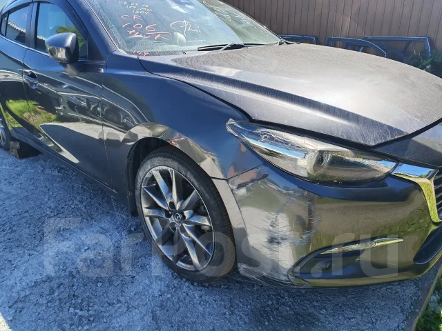 Mazda Axela. BMLFS101304 ����
