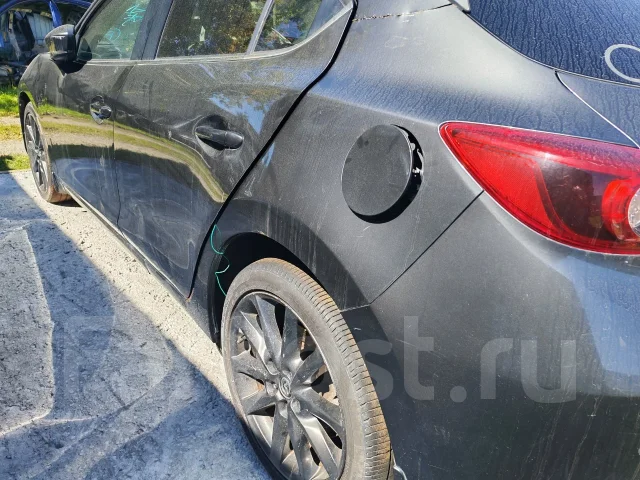 Mazda Axela. BMLFS101304 ����