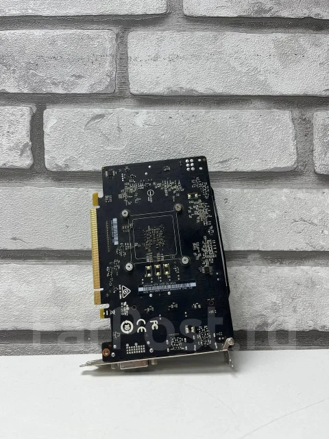 GeForce GTX 1050 ����