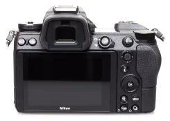 Nikon Z6. 20 � ����� �� ����