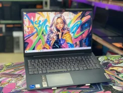 Lenovo. 15.6", ��� 8 ��, WiFi: 1, Bluetooth: 1 ����