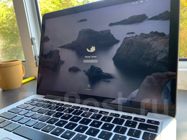 Apple MacBook Pro 15. ��� 256 �� � ������ ����