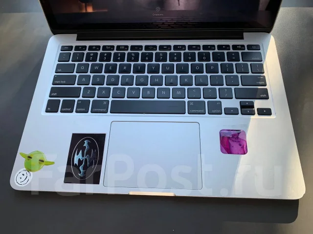 Apple MacBook Pro 15. ��� 256 �� � ������ ����