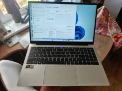 Neobihier. 15.6", ��� 8 ��, ���� 256���, WiFi: 1, Bluetooth: 1 ����