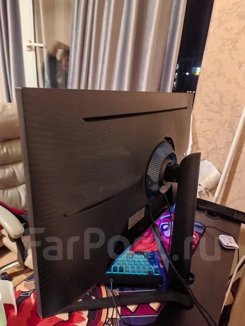 Samsung. 32" ����