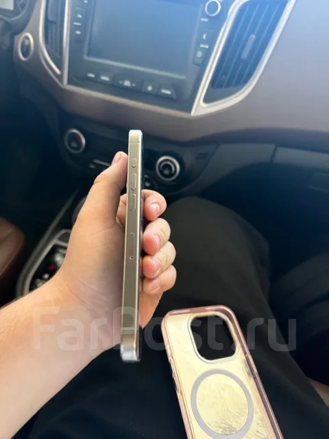 Apple iPhone 15 Pro ����