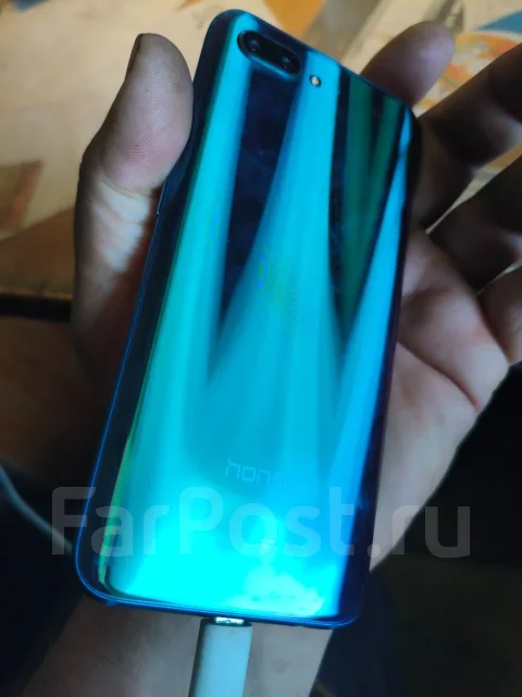 Honor 10. �/�, 64 ��, ���������, NFC ����