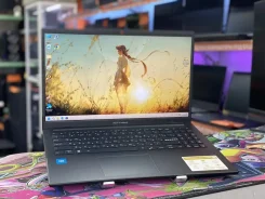 Asus. 15.6", ��� 8 ��, WiFi: 1, Bluetooth: 1 ����