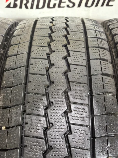 Dunlop Winter Maxx LT03M. ������, ��� �����, 2022 ���, �/�, ����� 5 % ����