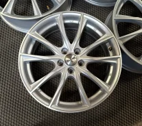 Hot Stuff Exceeder. 6.0x17", 5x100, ET40, �� 67,1���. ����
