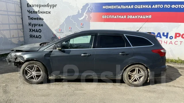 ������ ����� Ford Focus III 1712996 1712996 ����