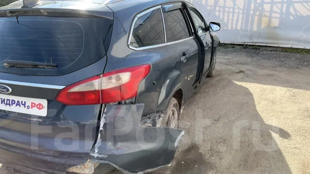 ������ ����� Ford Focus III 1712996 1712996 ����