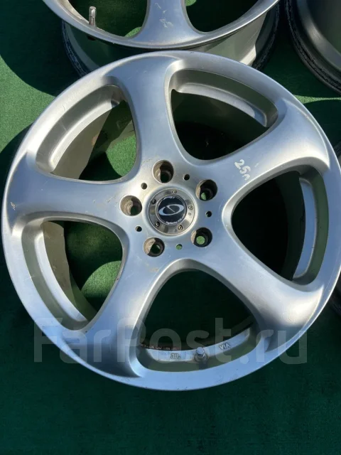 Bridgestone Glitzer. 7.0x17", 5x114.3, ET52, �� 64���. ����