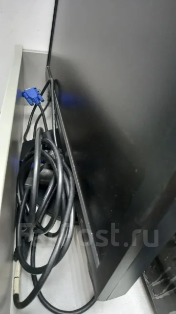 Samsung. 21" ����