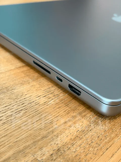 Apple MacBook Pro 16 2021 MK1A3. 16.2", 3,2����, ��� 32 ��, ���� 1 000���, WiFi: 1, Bluetooth: 1, ����������� �� 10��. ����