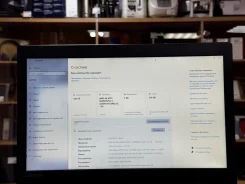Lenovo IdeaPad 330. 15", 2,6����, ��� 4 ��, ���� 600���, WiFi: 1, Bluetooth: 1, ����������� �� 2��. ����