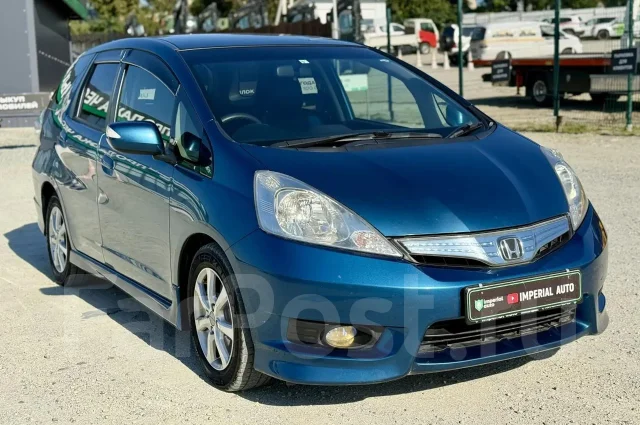 Honda Fit Shuttle. �������, ��������, 1.3 (88��.�.), ������, 149 000����. �� ����