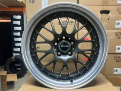 Work. 8.0x18", 5x114.3, ET35, �� 73,1���. ����