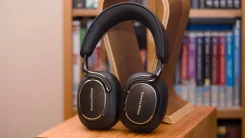 Bowers & Wilkins PX8 ����