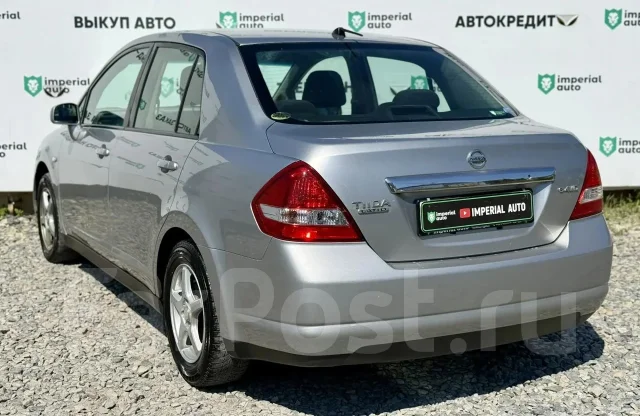 Nissan Tiida Latio. �������, 4wd, 1.5 (109��.�.), ������, 183 000����. �� ����