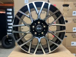 MOMO. 7.0x17", 5x114.3, ET38, �� 73,1���. ����