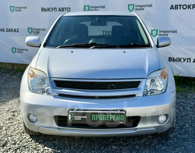 Toyota ist. �������, ��������, 1.3 (87��.�.), ������, 305 000����. �� ����
