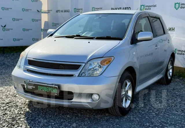 Toyota ist. �������, ��������, 1.3 (87��.�.), ������, 305 000����. �� ����