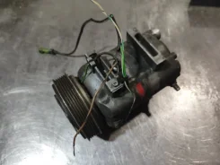 ���������� ������������ Audi 100 1991-1995 4A0260805D C4 AAH 4A0260805D ����