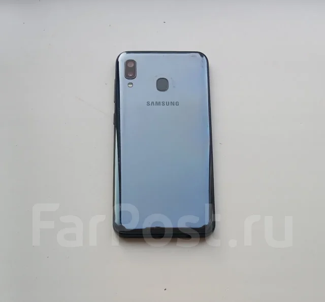 Samsung Galaxy A20. �/�, 32 ��, ������, 4G LTE ����