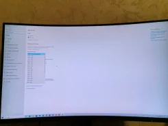 MSI. 31.5" ����