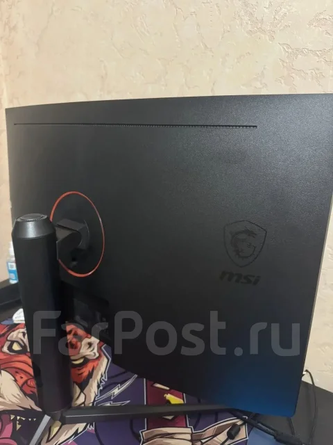 MSI. 31.5" ����
