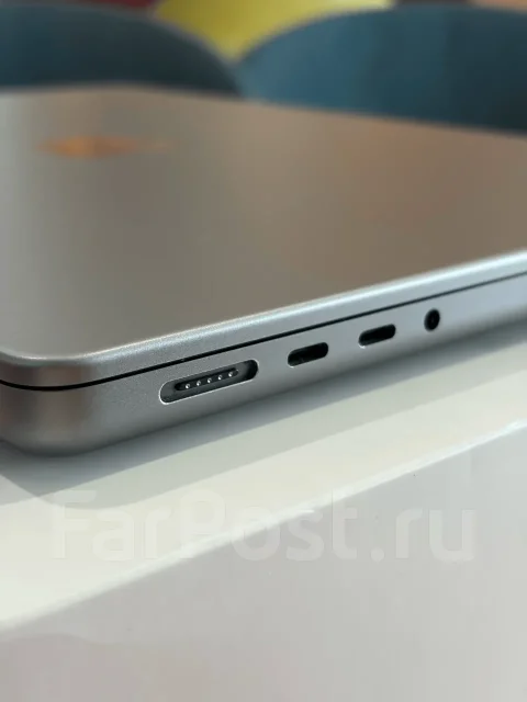 Apple MacBook Pro 14 2021. 14.2", 3,2����, ��� 16 ��, ���� 512���, WiFi: 1, Bluetooth: 1, ����������� �� 8��. ����