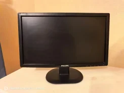 Philips. 18", ���������� �� (LCD, LED, QLED) ����