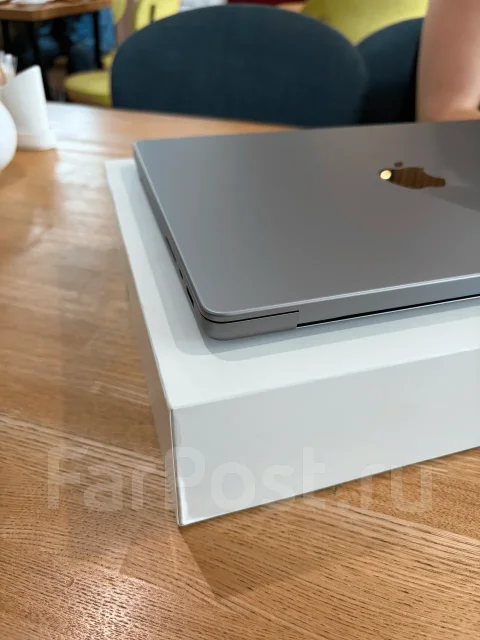 Apple MacBook Pro 14 2021. 14.2", 3,2����, ��� 16 ��, ���� 512���, WiFi: 1, Bluetooth: 1, ����������� �� 8��. ����