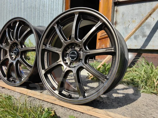 RAYS Gram Lights 57G. 7.5x18", 5x100, ET48 ����