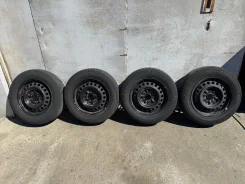�������� ������������ ����� Toyota Crown S15. 6.0x15" 5x114.3 ET45 ����