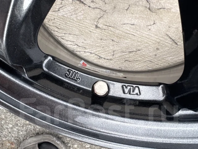 Lehrmeister Estrosa. 7.0x17", 5x114.3, ET35, �� 72���. ����