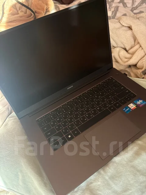 Honor MagicBook X 15. 15.6", ��� 8 ��, WiFi: 1, Bluetooth: 1 ����