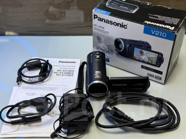 Panasonic HC-V210 ����