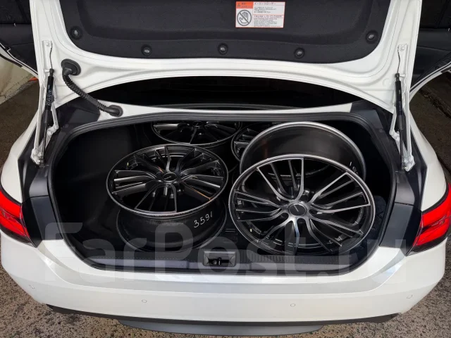 Bridgestone Reigner. 8.0x18", 5x114.3, ET45, �� 73,1���. ����
