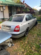 Hyundai Elantra ����