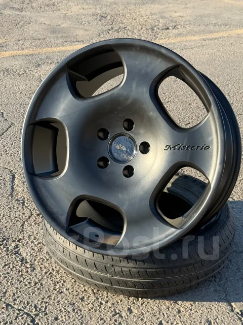 Crimson Club Linea Misterio. 8.0/9.0x18", 5x114.3, ET20/25, �� 73,1���. ����
