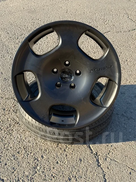 Crimson Club Linea Misterio. 8.0/9.0x18", 5x114.3, ET20/25, �� 73,1���. ����