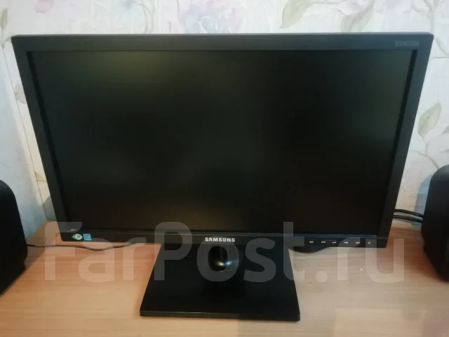 Samsung. 19", ���������� �� (LCD, LED, QLED) ����